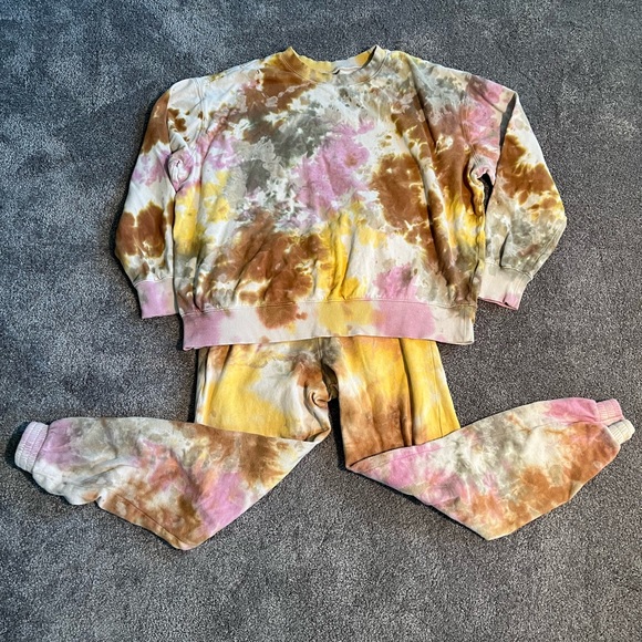 Matching set - Picture 2 of 7